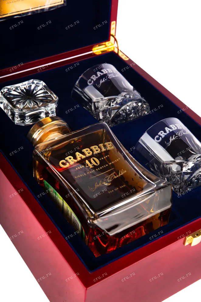 Виски Crabbie 40 Years Old, gift set with 2 shots  0.7 л