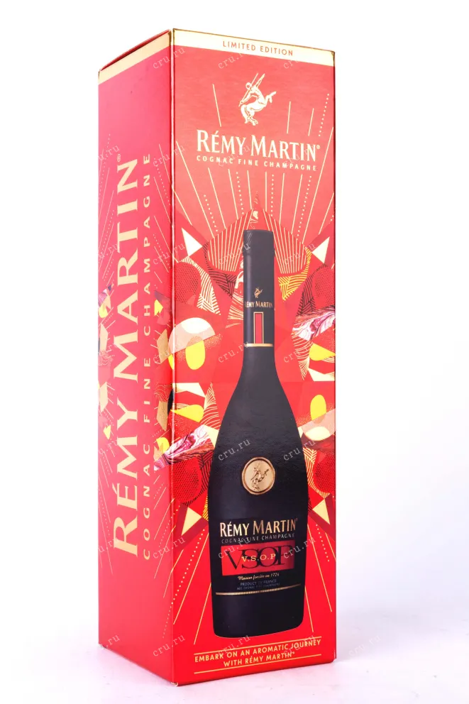 Подарочная коробка Remy Martin VSOP 0.7 л