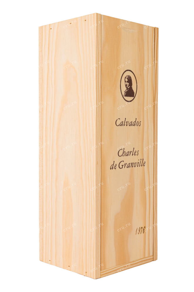 Деревянная коробка Charles de Granville wooden box 1976 0.7 л