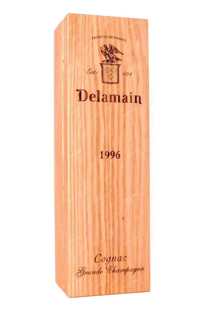 Деревянная коробка Delamain Vintage 1996 in wooden box 0.7 л