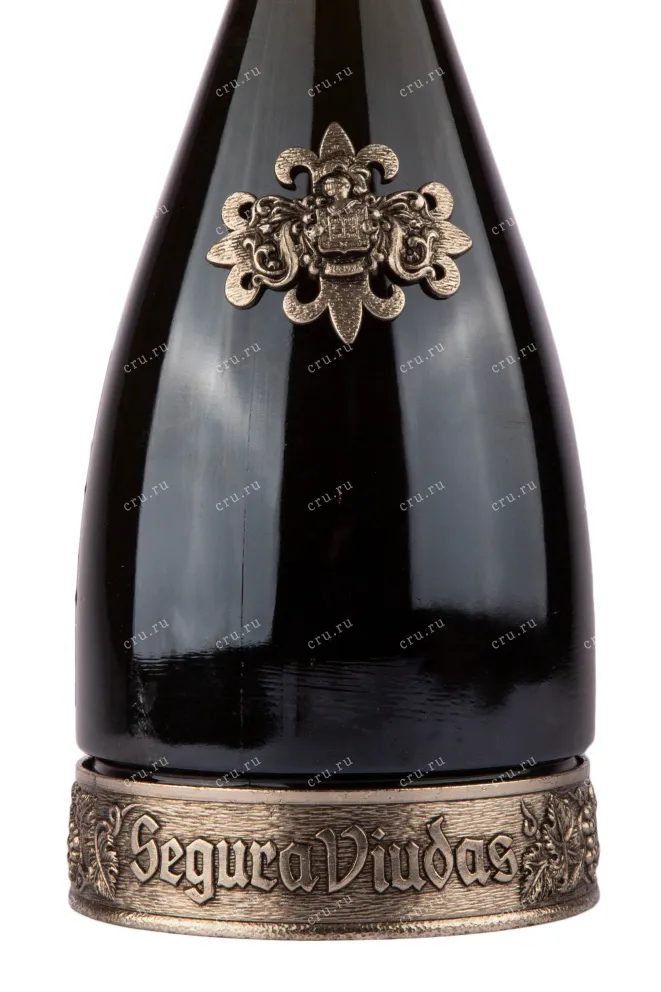 Этикетка игристого вина Segura Viudas Cava Brut Reserva Heredad 1.5 л