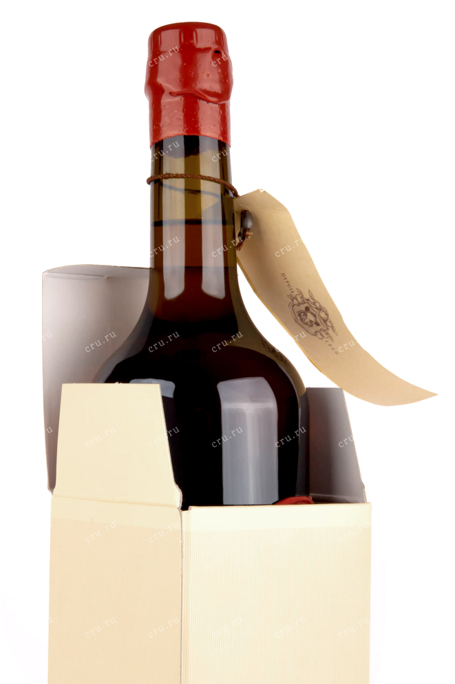 Бутылка кальвадоса Роже Груль 40 лет 0.7 в подарочной коробке
