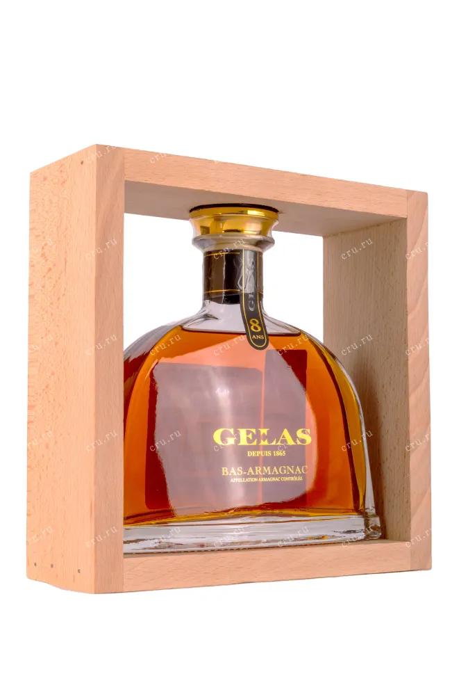 В деревянной коробке Gelas Bas Armagnac 8 years decanter in wooden box 2012 0.7 л