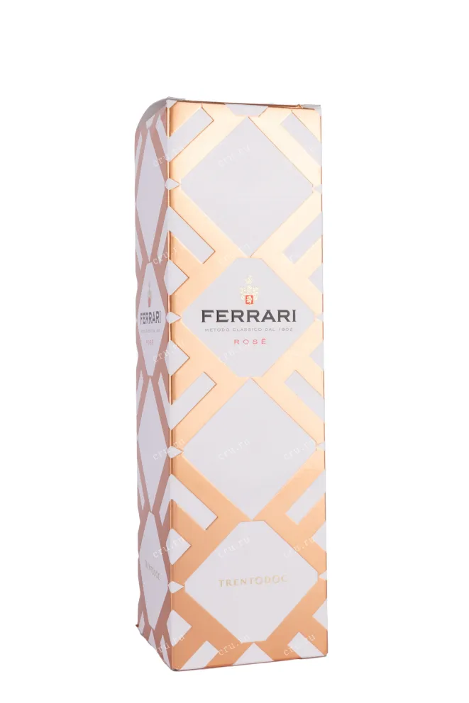 Подарочная коробка Ferrari Rose Brut Trento gift box 2019 0.75 л