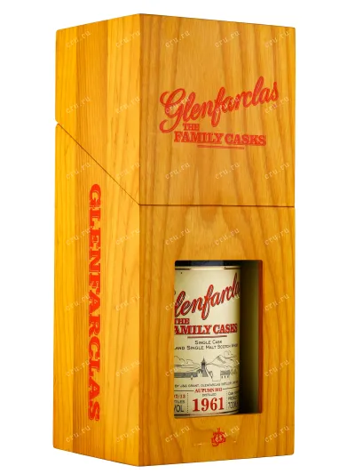 Виски Glenfarclas Family Cask 1961 0.7 л