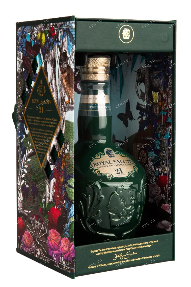 В подарочной коробке Chivas Regal Royal Salute 21 years The Malts Blend gift box 0.7 л