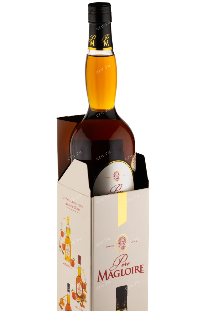 Бутылка кальвадоса Пер Маглуар ВСОП 0.7 в подарочной коробке