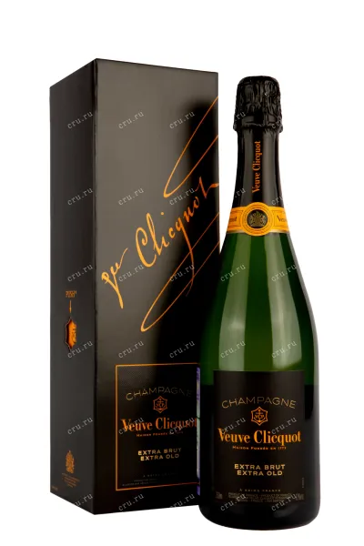 Шампанское Veuve Clicquot Extra Brut Extra Old in gift box 2018 0.75 л