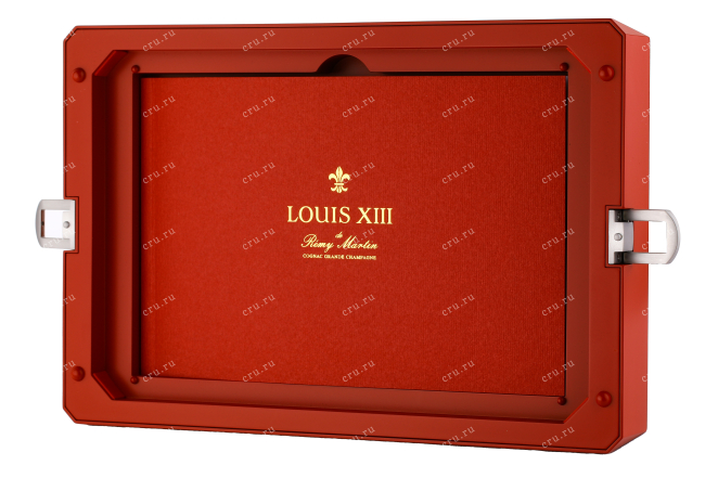 Подарочная коробка Remy Martin Louis XIII 0.7 л