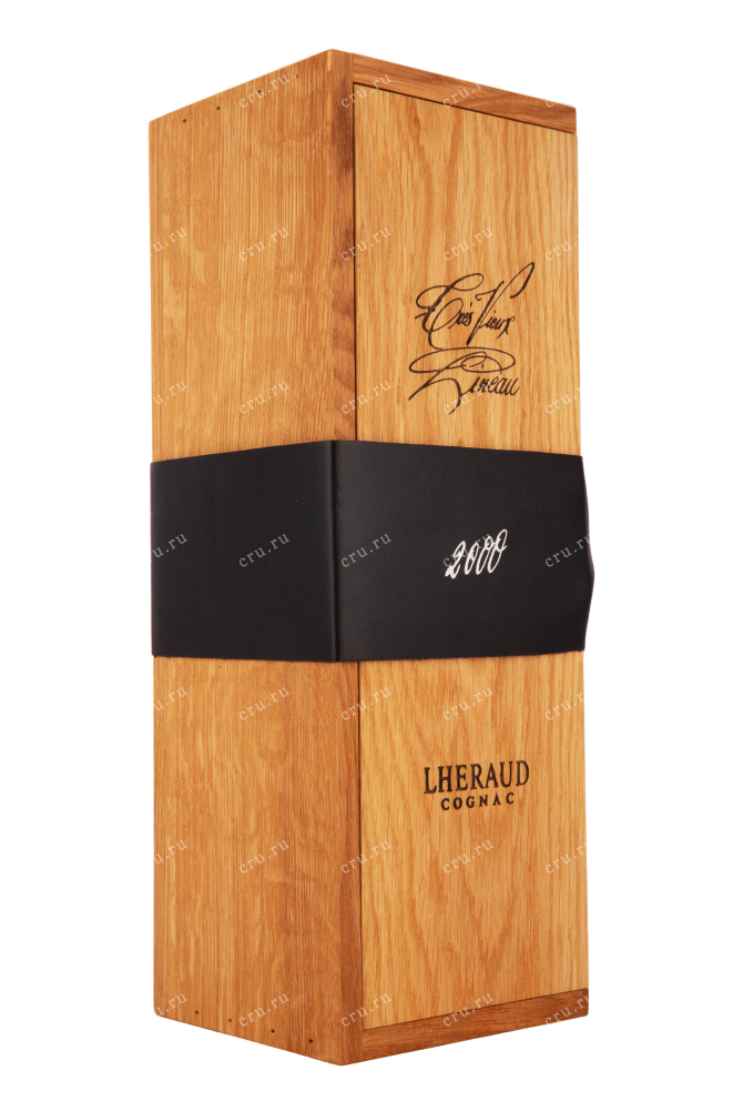 Подарочная коробка вина Леро Тре Вье Пино 2000 0.75