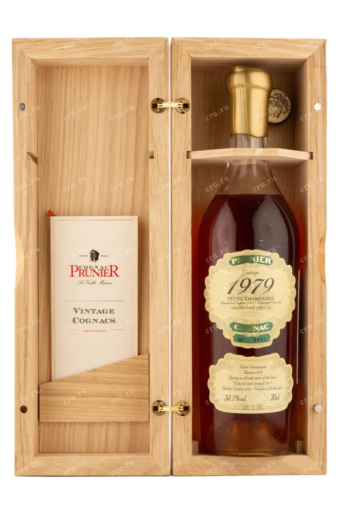 Коньяк Prunier 1979 Petite Champagne 0.7 л