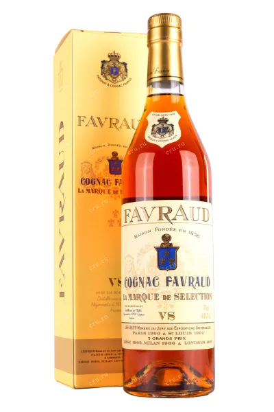 Коньяк Favraud VS in gift box   0.7 л