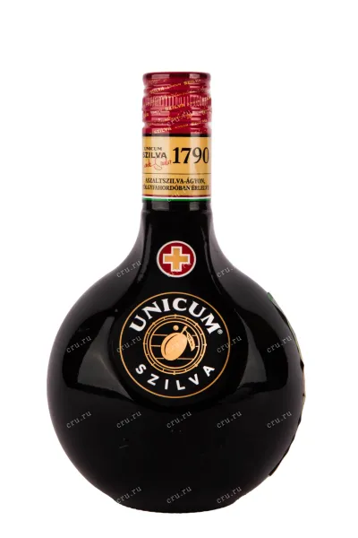 Ликер Zwack Unicum Plum  0.7 л