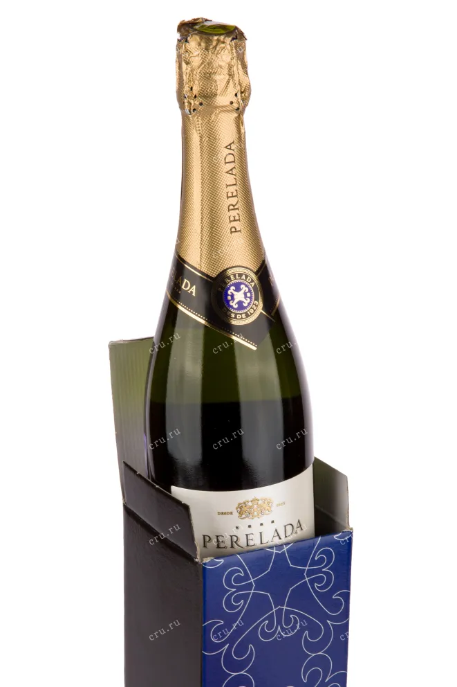 Подарочная коробка игристого вина Castillo Perelada Cava Brut Reserva with gift box 0.75 л