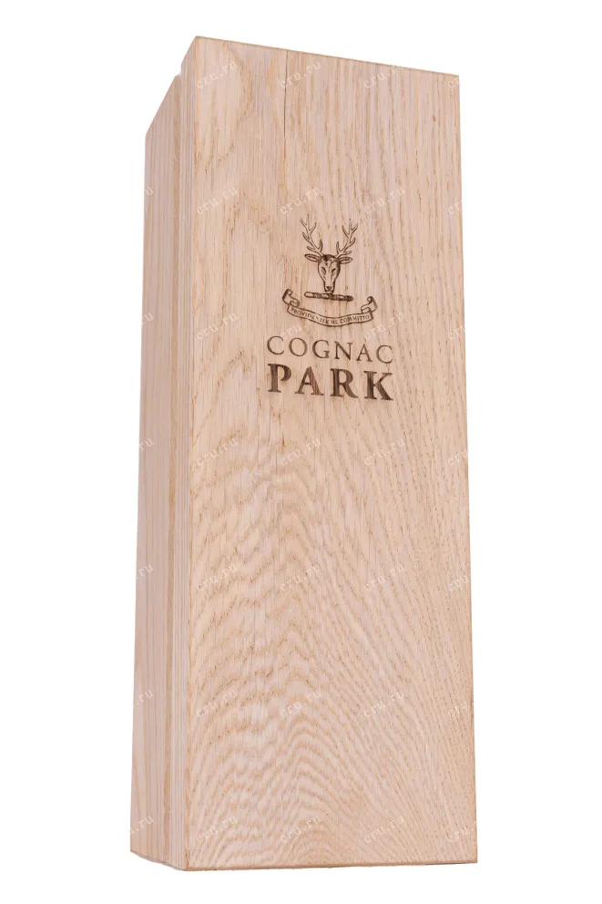 Деревянная коробка Park Vintage Fins Bois in wooden box 1974 0.7 л