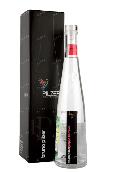 Граппа Pilzer Traminer in gift box  0.5 л