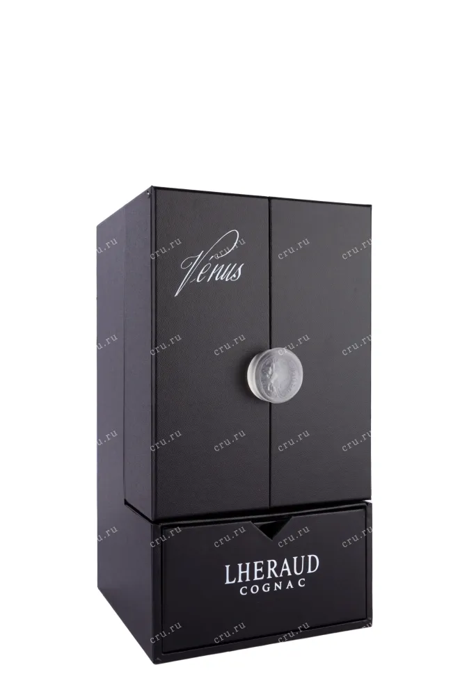 Подарочная коробка Lheraud Venus 40 years with gift box 1983 0.7 л