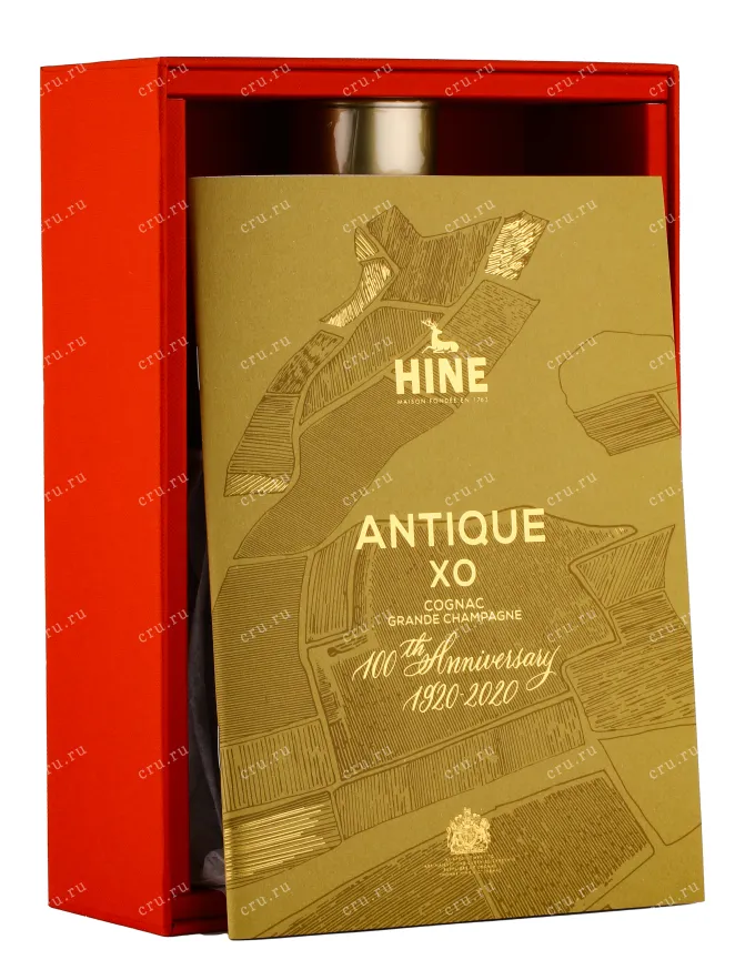 В подарочной коробке 2 Hine Antique XO 100th Anniversary 0.7 л