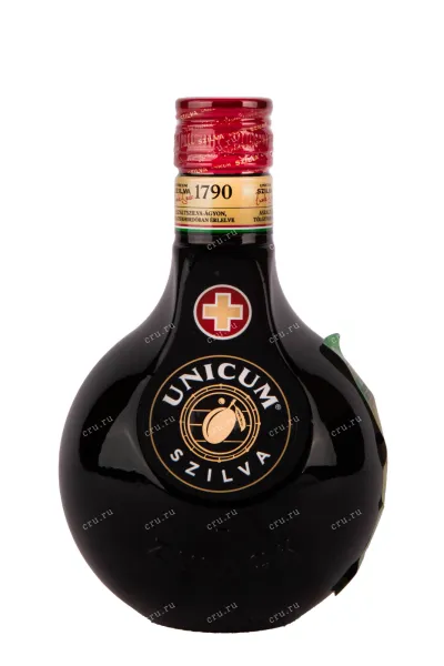 Ликер Zwak Unicum Plum  0.5 л