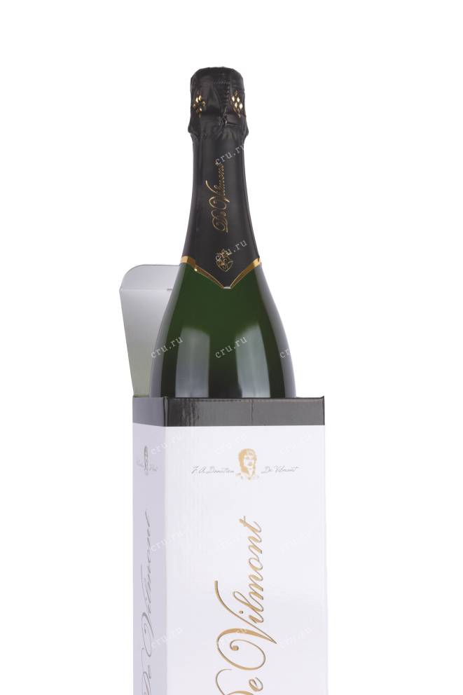 В подарочной коробке Champagne De Vilmont Blanc de Blancs Brut gift box 2018 0.75 л