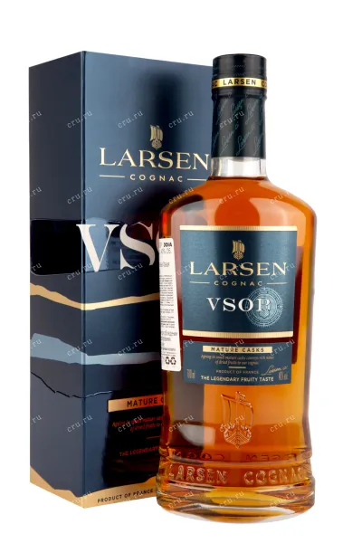 Коньяк Larsen VSOP in gift box   0.7 л