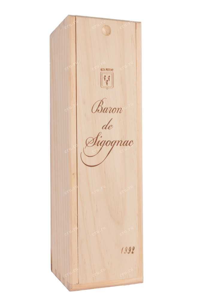 Деревянная коробка Armagnac Baron de Sigognac 1992 wooden box 1992 0.5 л