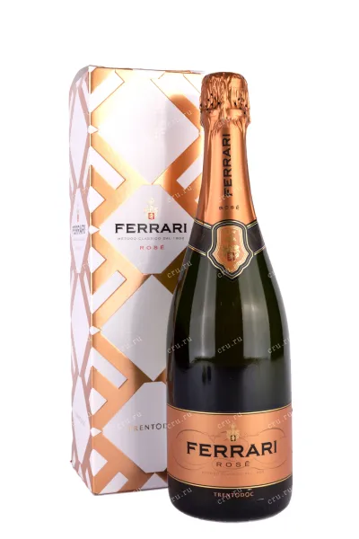 Игристое вино Ferrari Rose Brut Trento gift box  0.75 л