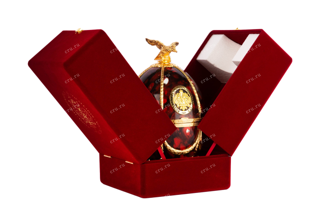 Бутылка водки Imperial Collection Ruby-coloured Faberge Egg 0.7 в подарочной упаковке