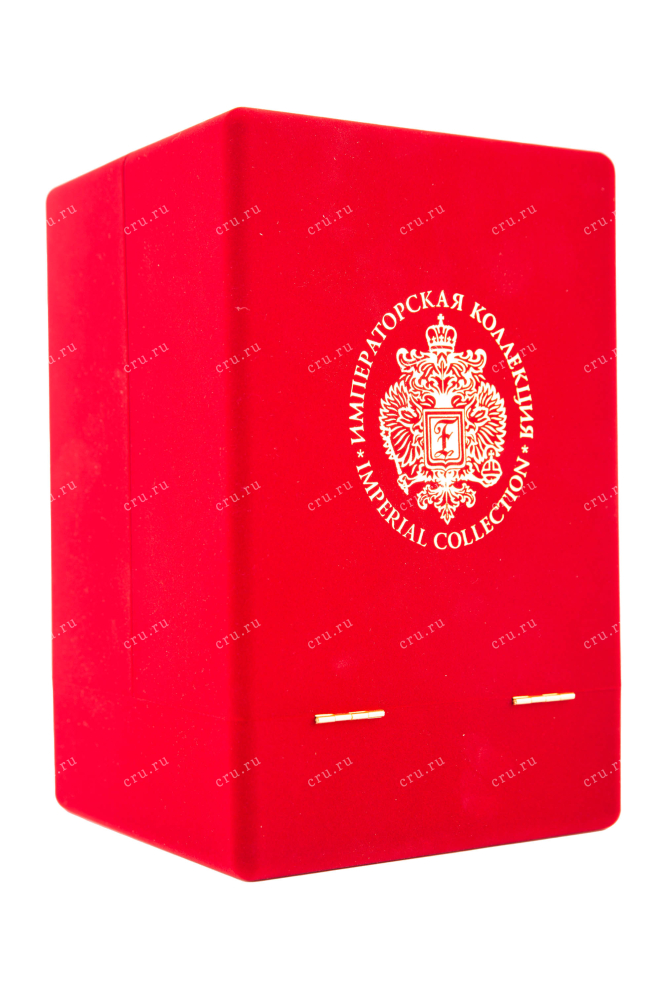 Подарочная коробка водки Императорская Коллекция Супер Премиум Фаберже чёрный 0.7