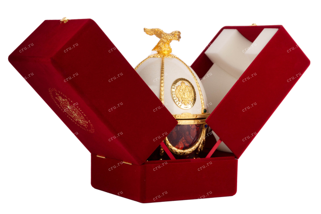 Бутылка водки Imperial Collection Pearl and Ruby Faberge Egg 0.7 в подарочной упаковке