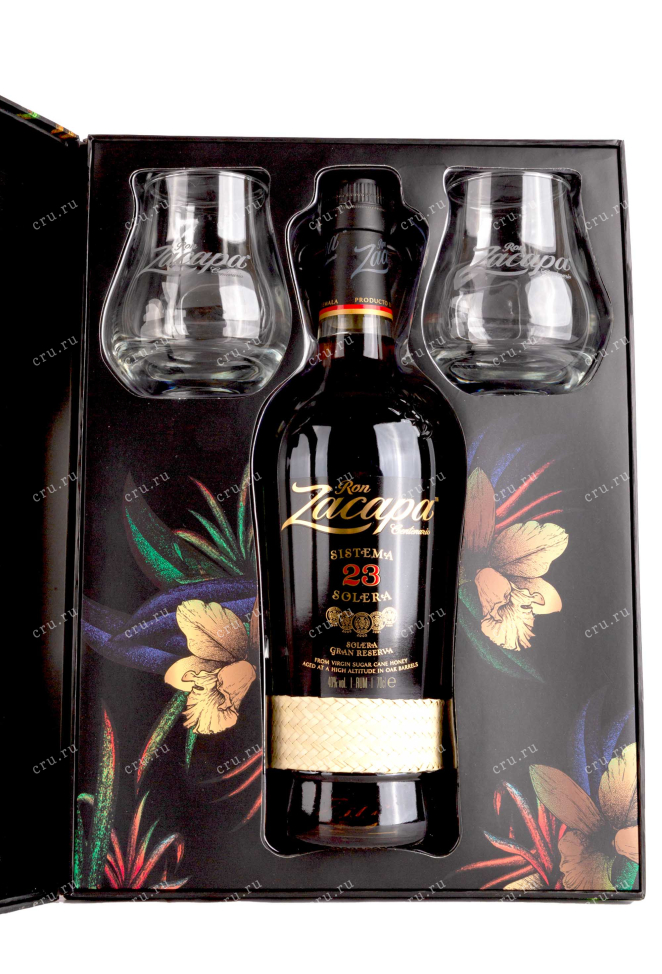 В подарочной коробке Zacapa Centenario Solera Gran Reserva 23 in gift box + 2 glasses  0.7 л