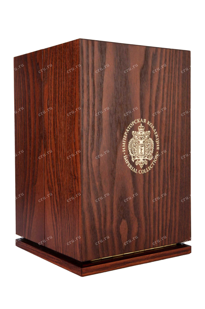 Деревянная коробка Imperial Collection Super Premium Faberge Red in wooden box 0.7 л