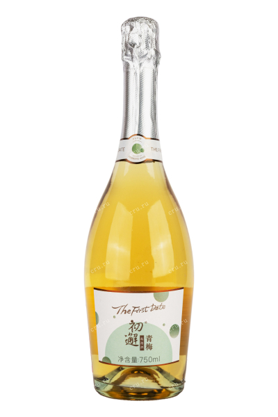 Напиток игристый винный  Шунчанюань Зеленая слива сладкий  0.75 л
