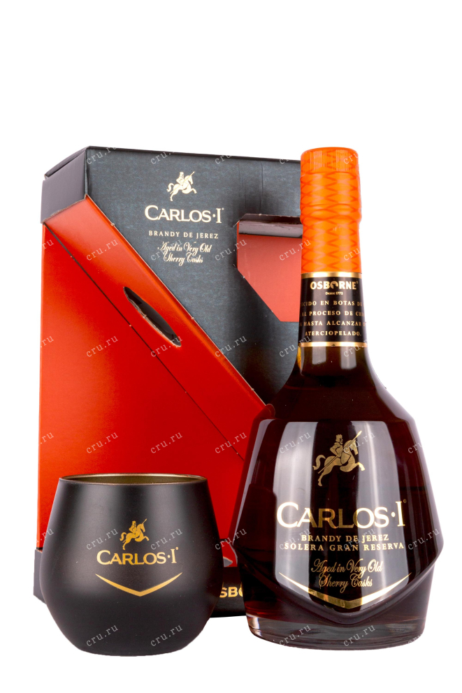 В подарочной коробке Carlos I Solera Gran Reserva in giftset with 1 glasses 0.7 л